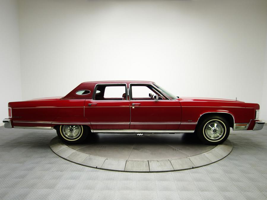  Lincoln Continental Town Car 1976 года  (фото 20 из 21)
